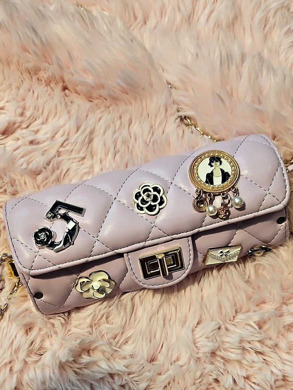 Quilted Shoulder Bag in Pink New